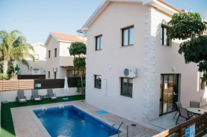 Green Bay Villas